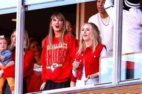 Wilde Gerüchte Um Taylor Swift Fußballklub Reagiert Mit Versteckten