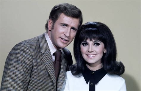 Donald Hollinger And Ann Mariethat Girl With Images Marlo Thomas Girls Series Ted Bessell