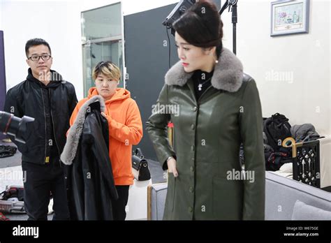 --FILE--26-year-old Chinese girl Liang Xiaoqing from Beijing poses for