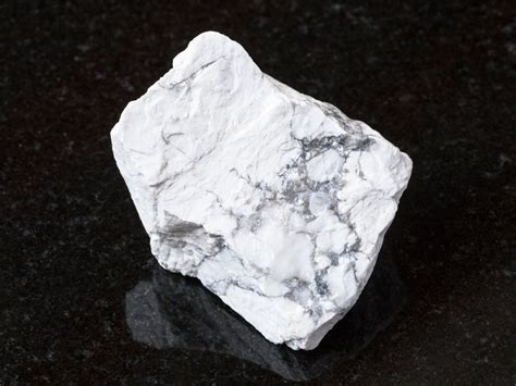 Magnesite Vs Howlite How To Tell Them Apart Rock Seeker