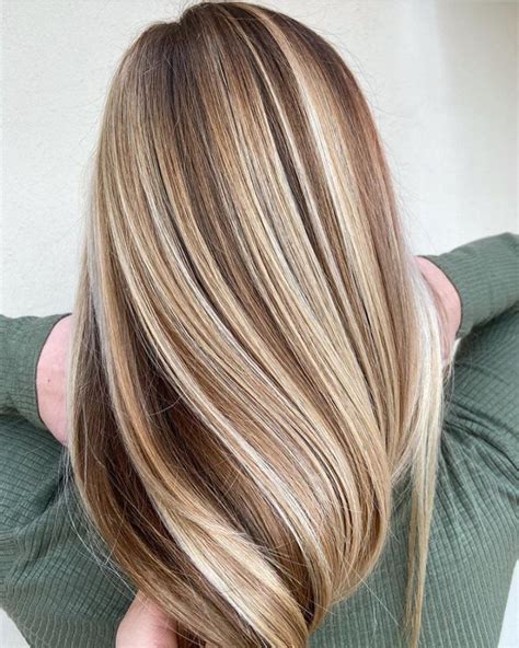 50 best blonde highlights ideas for a chic makeover in 2021 hair adviser honey hair color