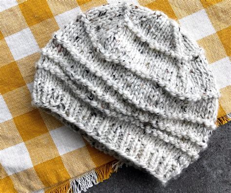 Super Bulky Knit Hat Pattern | AllFreeKnitting.com
