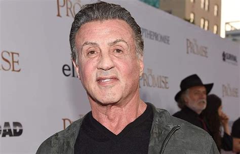 Sylvester Stallone acusado de abusar sexualmente a una joven de años