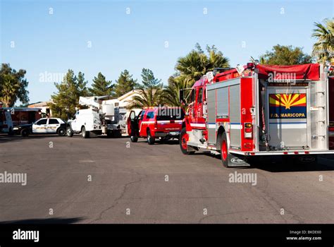 Paramedic Fire Police Hi Res Stock Photography And Images Alamy
