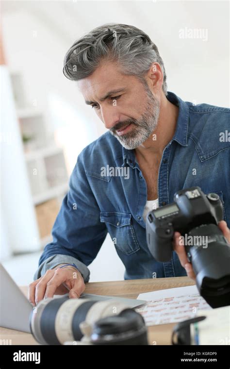 Photo Reporter Working In Office Stock Photo Alamy