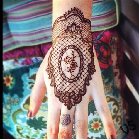 Pin By Nur Salina On Inai Lace Tattoo Design Mehndi Designs Henna