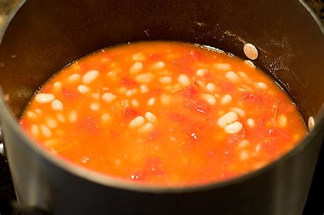 Perfect for a cool fall evening's dinner. Great Northern Beans with Tomatoes | Never Enough Thyme