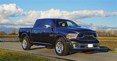 2016 Ram 1500 Ecodiesel Crew Cab Laramie Limited 4×4 Road Test Review