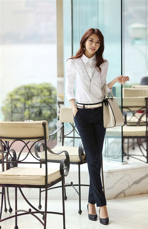 Office Wear Ideas To Look Professional Stylish Corporate Attire Women Classy Work Outfits