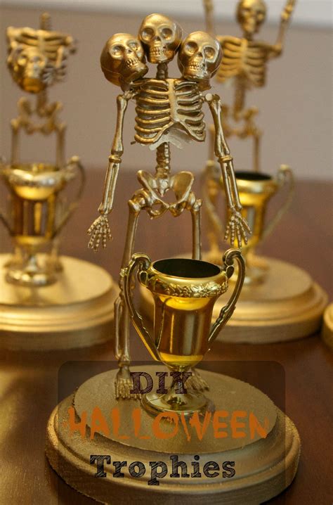 Halloween Trophy Skeleton Couple Costume Contest Light Up Eyes Best
