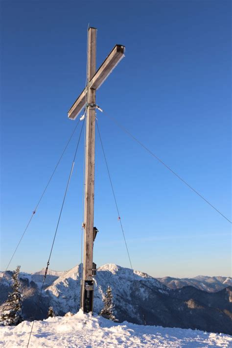 Die zeiten des sonnenaufgangs und sonnenuntergangs in 2021 auf einen blick. Wanderung auf den Jochberg (1.556 m) in Bayern | Tatonka Blog