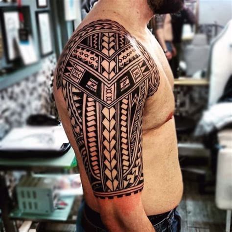 Maori tattoos are very smart to look at, and it looks even smarter when it is done to cover a portion of the chest. 100 Maori Tattoo Designs For Men -New Zealand Tribal Ink Ideas
