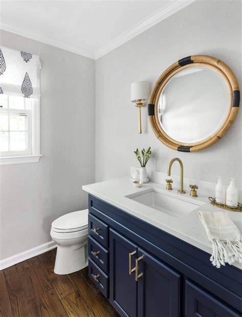 Top 8 Beautiful Blue Powder Rooms From Spring 2022