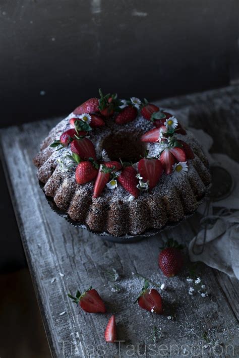 Bringe wasser und zucker zum kochen; Schokoladiger Erdbeer Bananen Kuchen! | Tinastausendschön ...