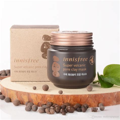 Innisfree's super volcanic pore clay mask 2x comes in a 100ml dainty brown metal jar. Innisfree Volcanic Pore Clay Mask With Scoria And Green ...