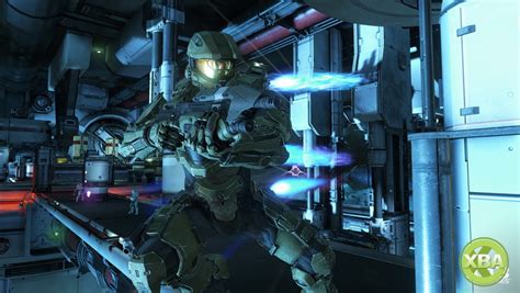 Halo 5 Guardians Trailers Look At An Epic Campaign