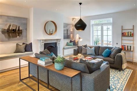 English Home Interior Design With Colorful Accents Founterior
