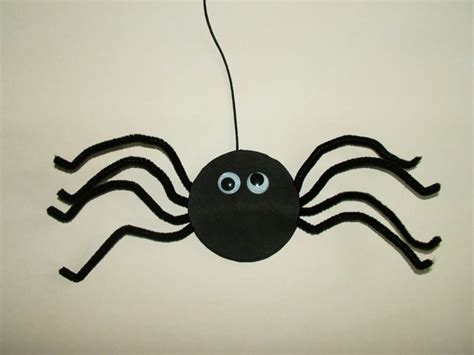 50 Spooky Halloween Spider Crafts Decorations And Cookies