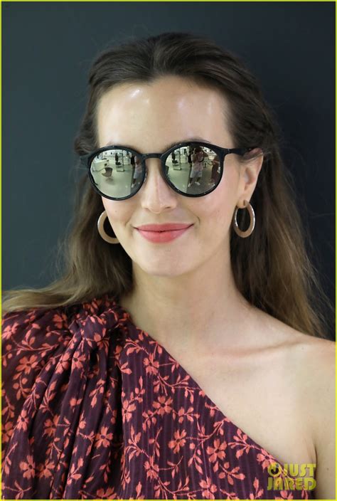 Leighton Meester Reveals Some Of Her Favorite Sunglasses Frames Photo 3932765 Leighton