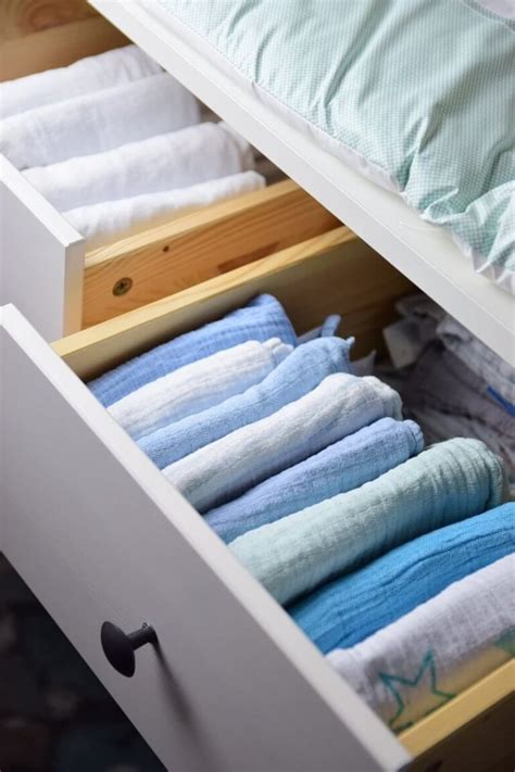 Babybett und wickelkommode ikea in 65936 frankfurt nad menem for. IKEA Hemnes als Wickelkommode mit Wickelaufsatz und ...