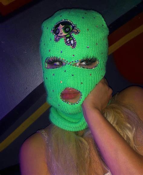 María L In 2020 Bad Girl Aesthetic Green Hair Girl Mask Girl