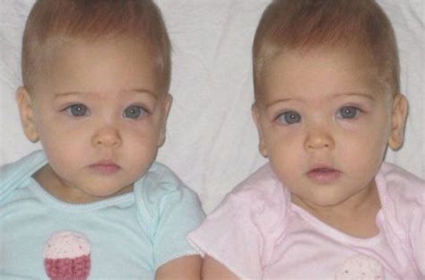 Ces Jumeaux Identiques Nés En 2007 Ont Grandi Et Ont été Choisis Comme
