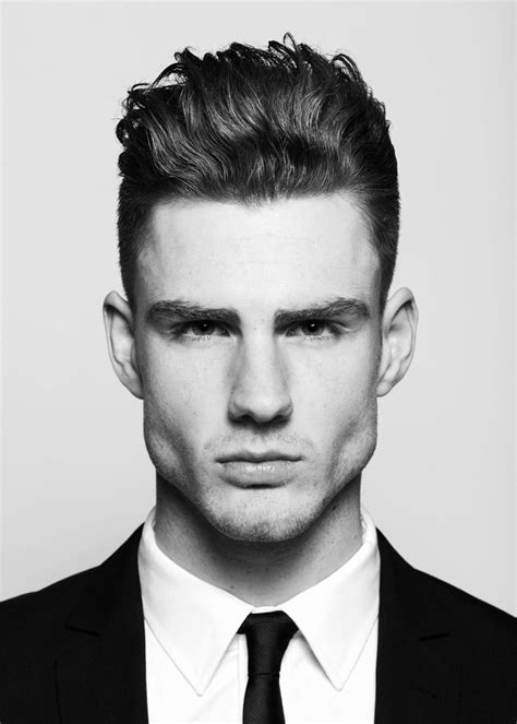 Discover the best hairstyles and most popular haircuts for men a better head of hair starts here. 50+ Best Short Hairstyles & Haircuts For Men | Man of Many