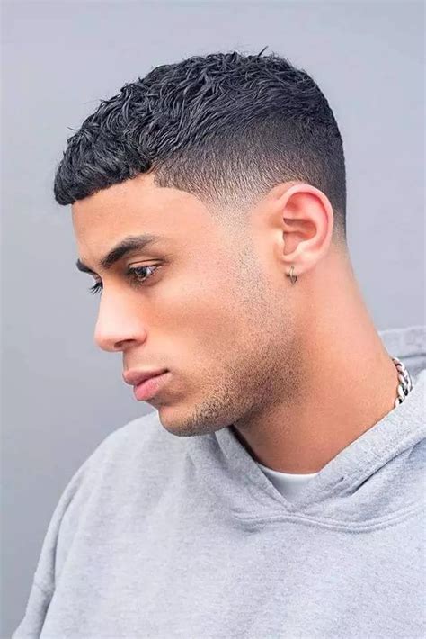 Line Up Haircuts The Hottest Trend In Mens Grooming 2023