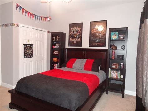 In fact, the detail applied to this section of the layer becomes a key consideration with the given concept. diy little boys sports room ideas | Sports Fan Bedroom, My ...