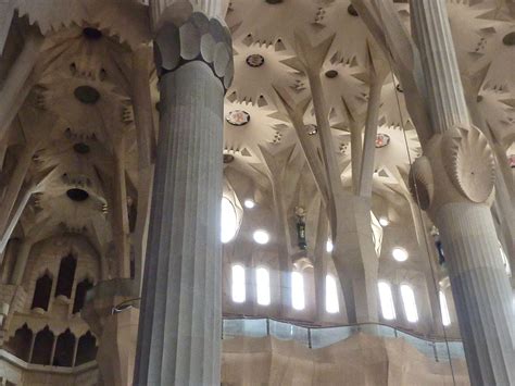 Arthinks Sagrada Familia The Masterpiece By Antoni Gaudi