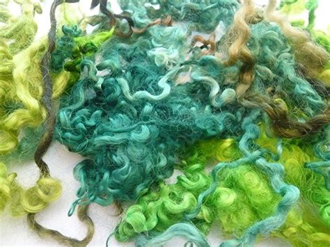 Heidifeathers Curly Wool Locks Greens Needle Felting Wool Dyed Locks