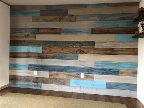 20 Stained Shiplap Accent Wall