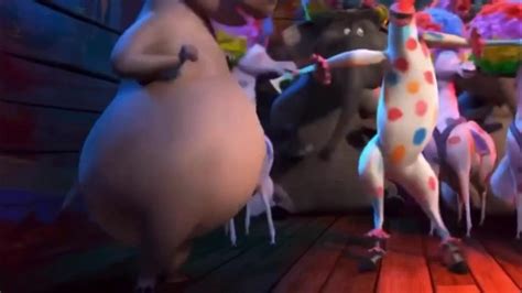 Madagascar 3 Gloria The Hippo Shaking Her Cute Booty While Dancing Youtube