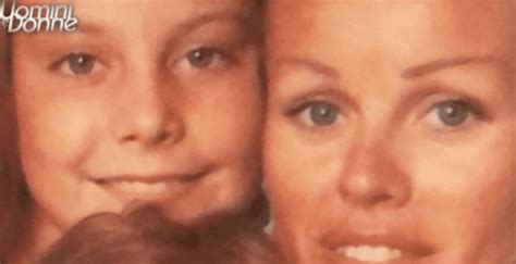 Finalmente, per i telespettatori è arrivato il maria de filippi inviterà a entrare prima i nuovi tronisti giacomo e massimiliano, e poi la. Avete mai visto la mamma di Sophie Codegoni? Sembrano ...