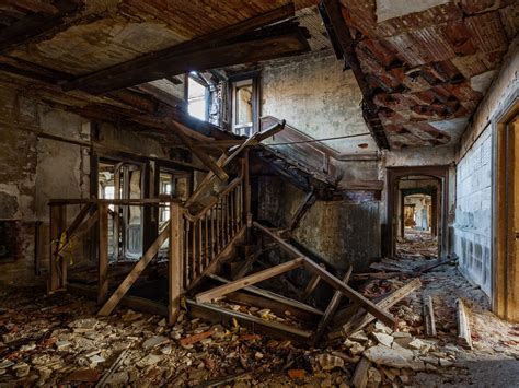 Take A Look Inside The Mcneal Mansion An Abandoned 10000 Square F