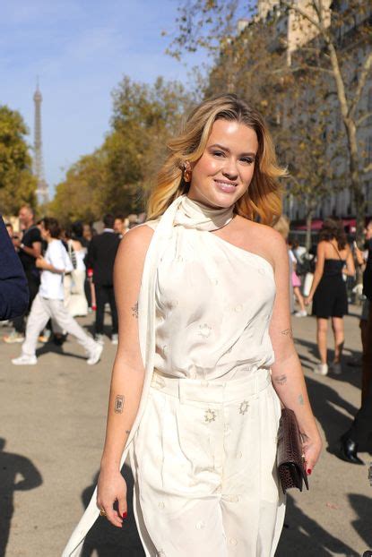 Ava Phillippe Wears Ethereal White To Stella Mccartneys Paris Fashion Week Show Marie Claire