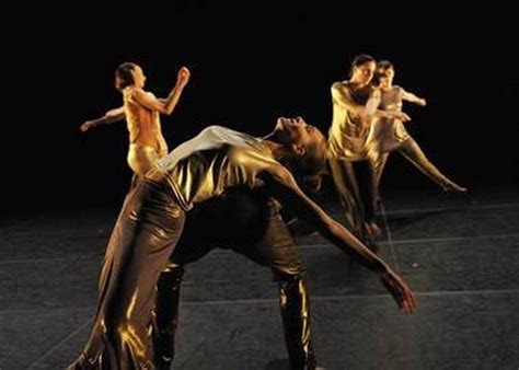 In Four Spectacular Dances The Trisha Brown Dance Company Edges Close