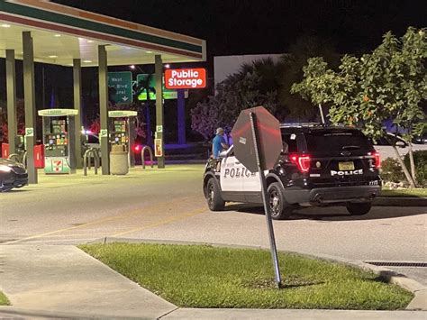 Police Respond To Gas Station Robbery At Knifepoint In Fort Myers