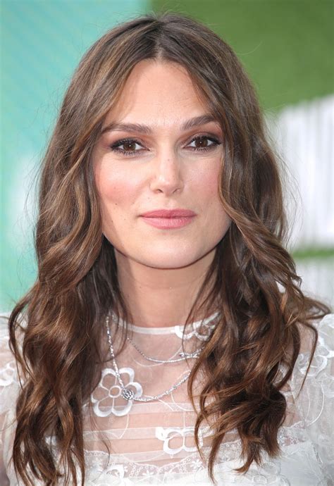Keira Knightley Biography Pirates Of The Caribbean Pride And