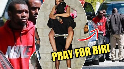 Pray For Rihanna A Man Invaded Her La Home Trying To Propose To Her
