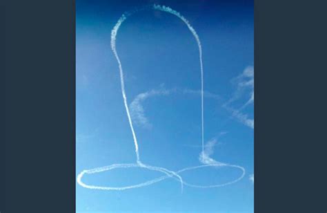 marine pilots who drew penis shaped cloud in sky allowed to fly after temporary ban