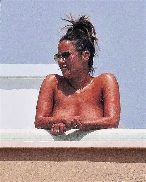 Caroline Flack Nude Topless Candid Photos Scandal Planet