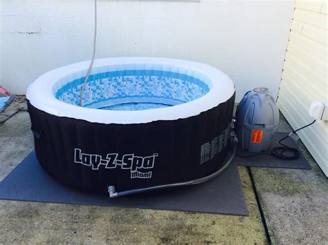 Bestways Saluspa Miami Is The Worlds First Premium Inflatable Spa Inflatable Hot Tubs Best