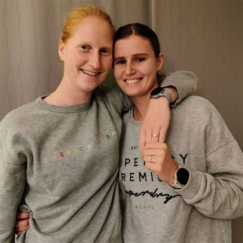 Tennis WTA Greet Minnen et Alison Van Uytvanck se sont fiancées TennisActu