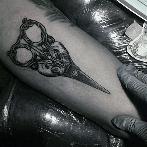 70 Tatuagens De Tesouras Que Possuem Um Significado Forte