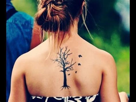 Tatuajes de árbol genealógico en el brazo un símbolo de familia y