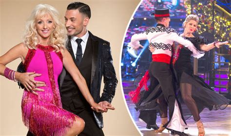 Strictly Time What Time Is Strictly Come Dancing 2017 On Tonight Tv