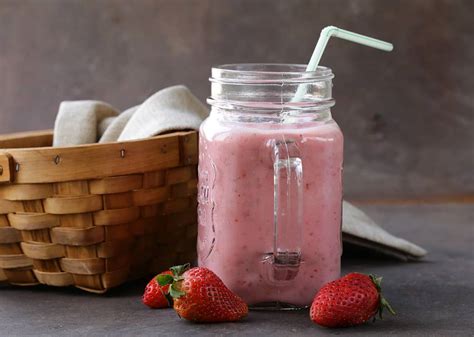 Receta de Jugo de Fresa con Leche l Fácil y Rápida