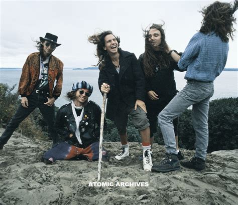 1991 Epic Records Ten Publicity Shoot Outtakes — Pearl Jam Community