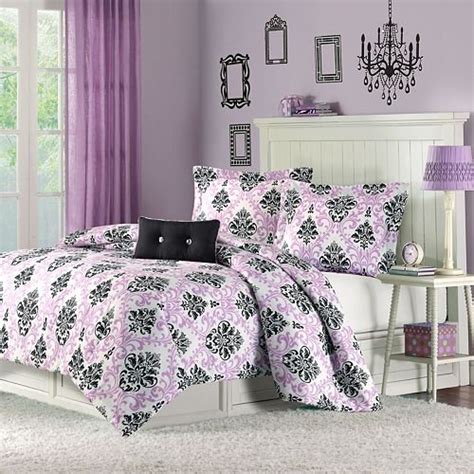 20 Amazing Purple Bedroom Designs